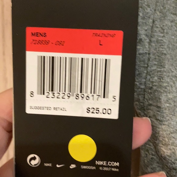 NWT 💥3/20 Nike drifit legend neck large only left - Picture 5 of 5